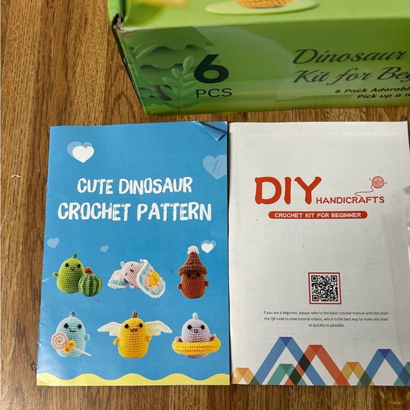 Crochet kit for kids (beginner) 6 dinosaurs slightly used - Picture 5 of 8